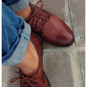 Frye Anna Oxford size 6